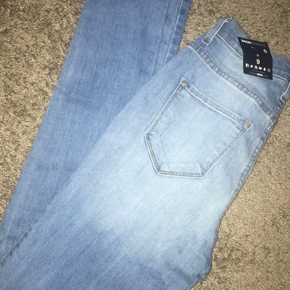 Classic High Waist Skinny Jeans Blue. Size 9.